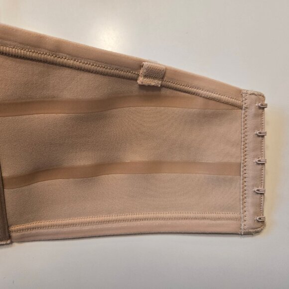 Vanity Fair Strapless/Converter Bra Size 38DD - Picture 7 of 9